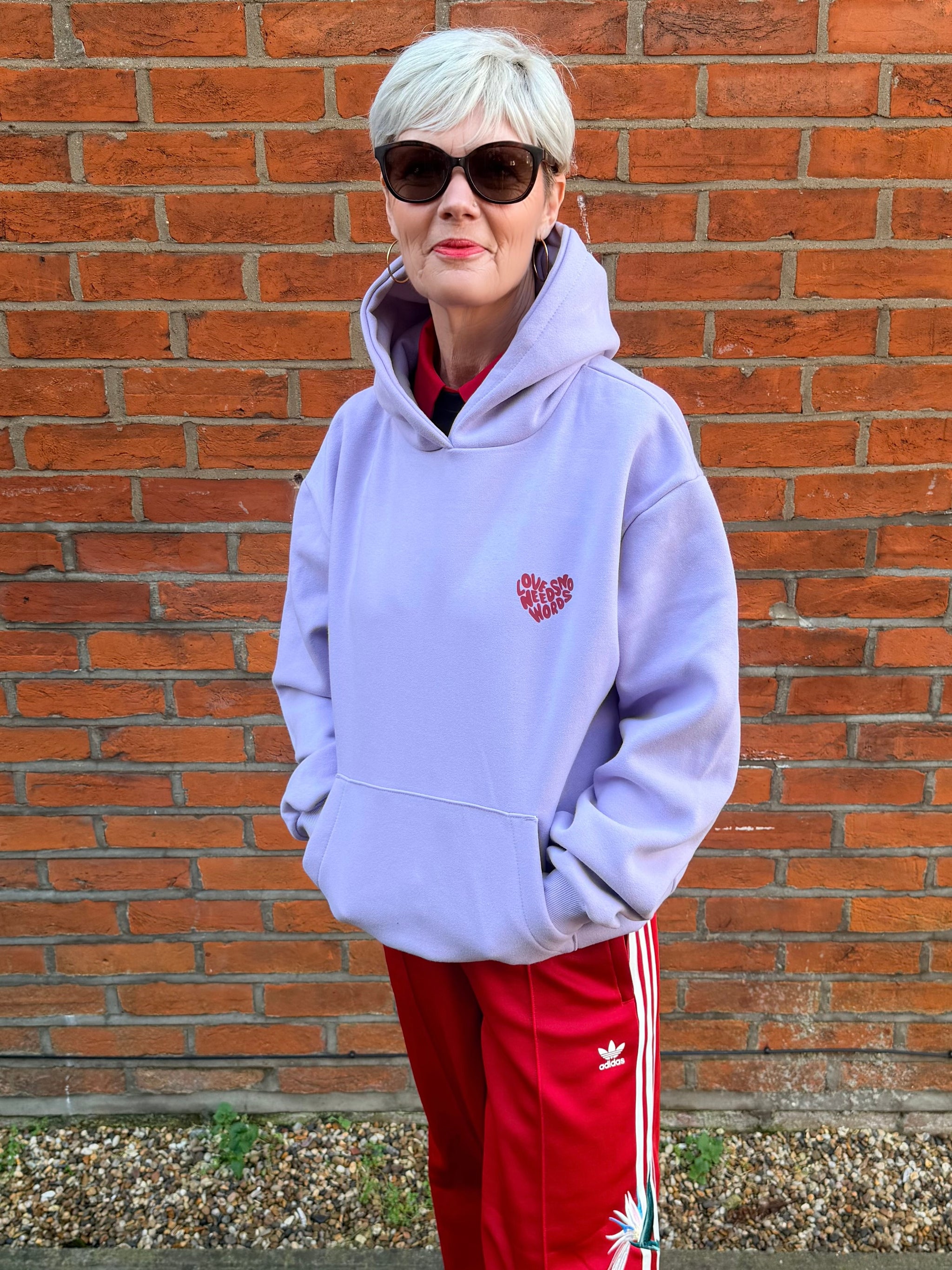 Love Needs No Words White Heart Oversized Hoodie – SAA Clothing